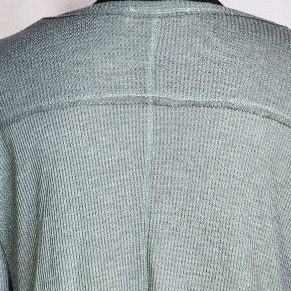 Fringe Studios Green Cotton Poly LS Deep Side Slit High Low Waffle Knit Top Sz M - Picture 11 of 16